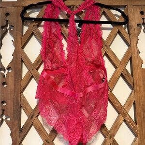 Feminine Lace Halter Chemise in Fuchsia